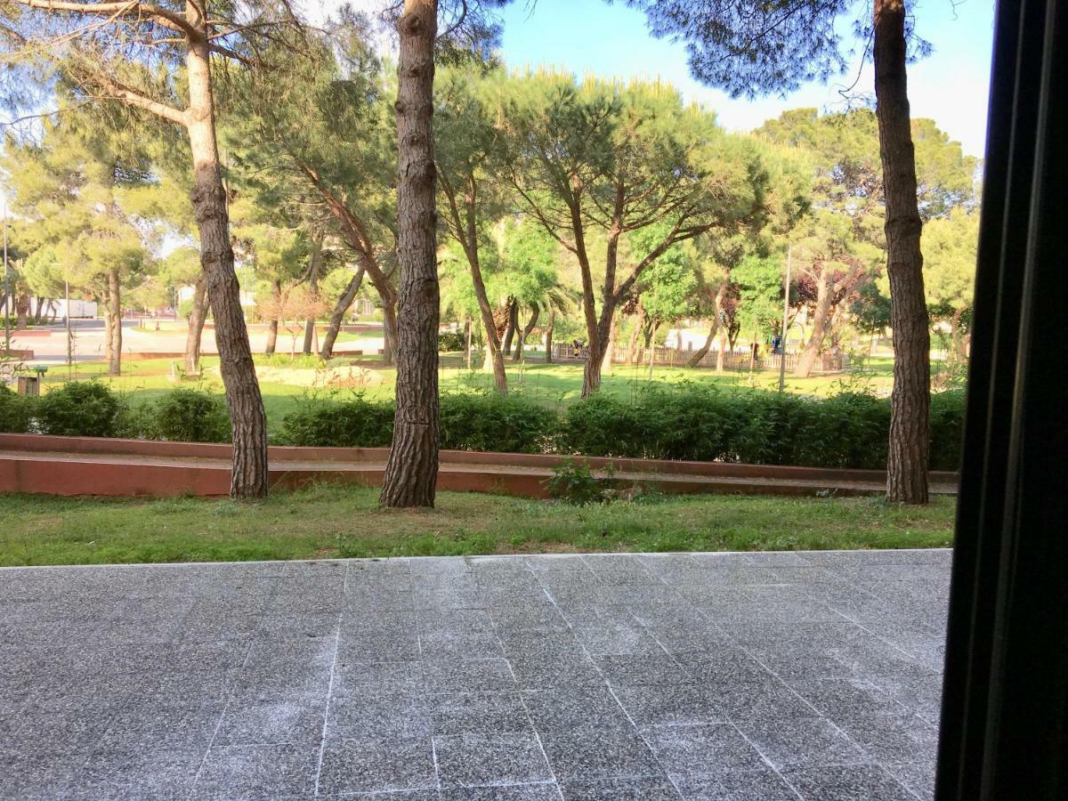 F2 "Le Parc" Clim, Wifi, Pmr Apartment Balaruc-les-Bains Luaran gambar